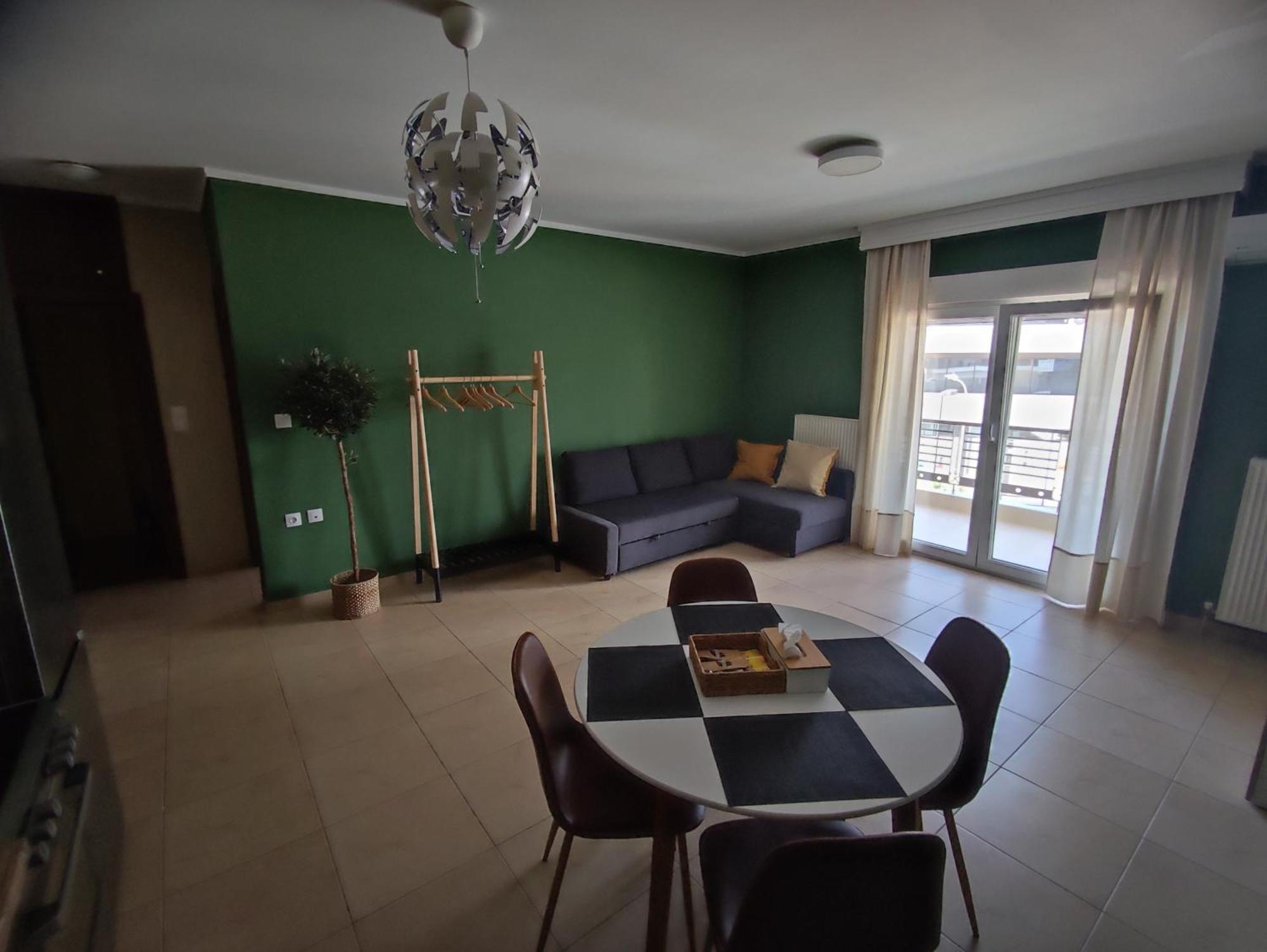 Cozy Apt! Friends & Family - Private Paid Parking เทสซาโลนิกิ ภายนอก รูปภาพ